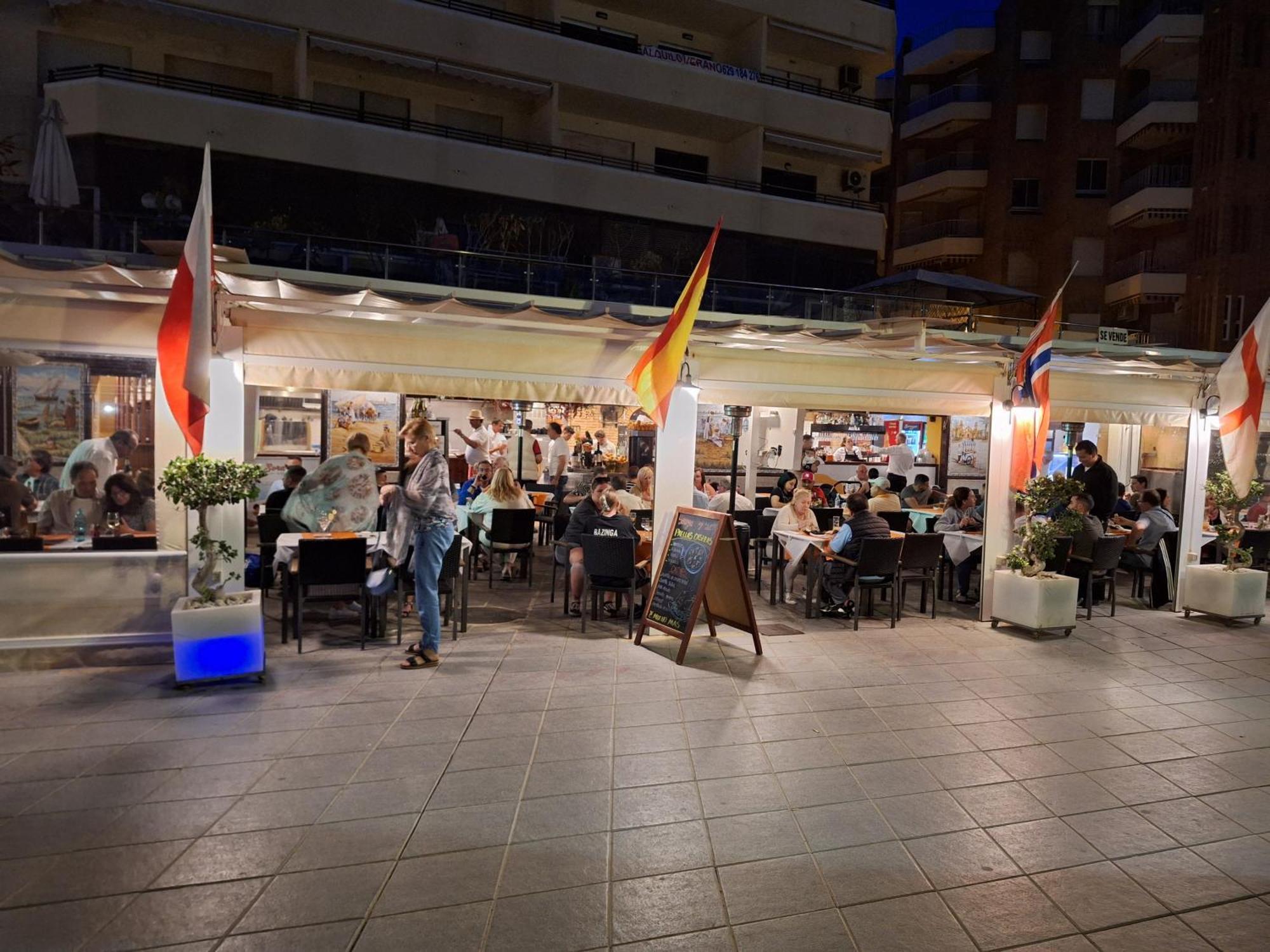 Apartamento 1A Linea Anri Torrevieja Exterior foto