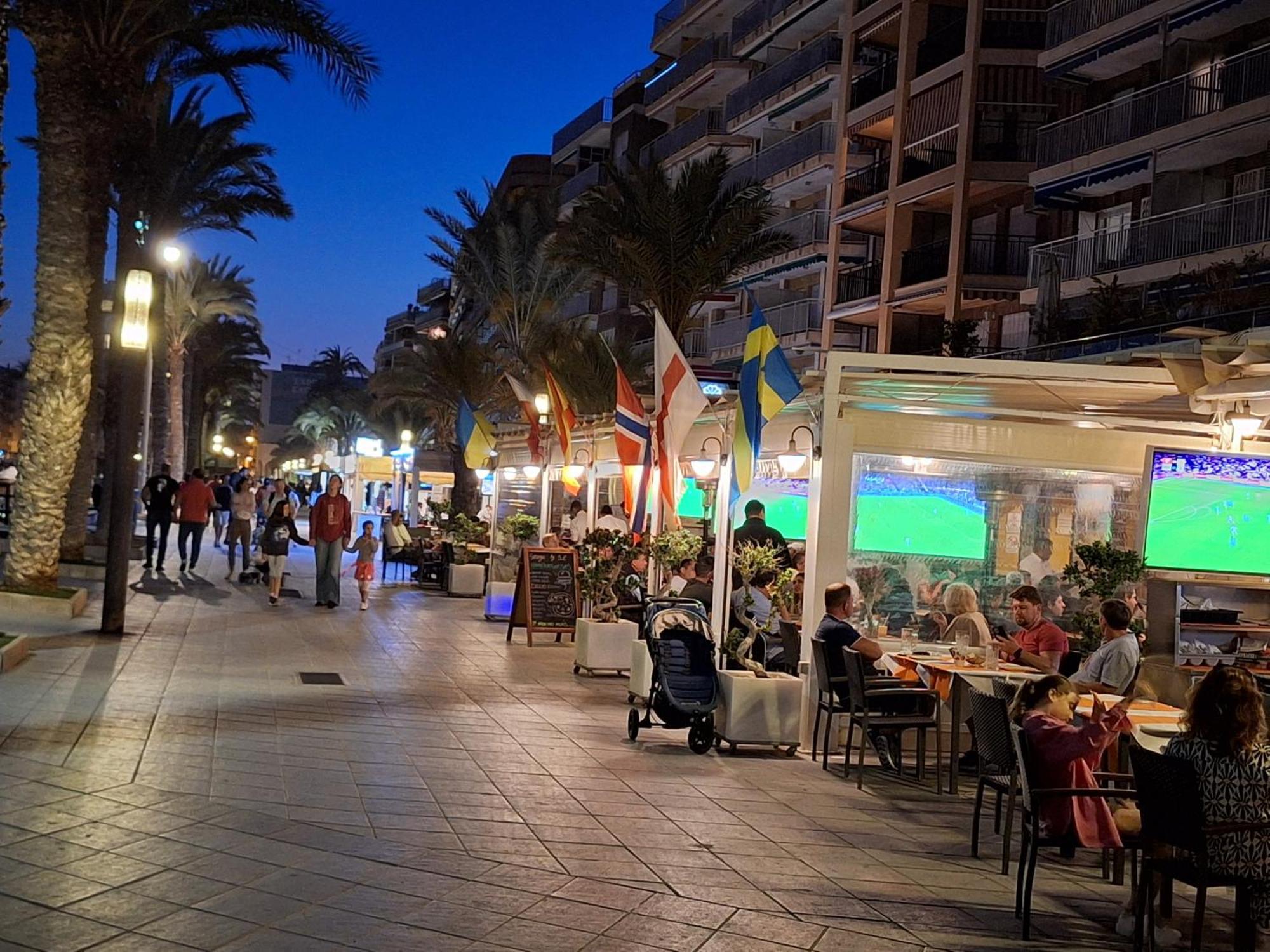 Apartamento 1A Linea Anri Torrevieja Exterior foto